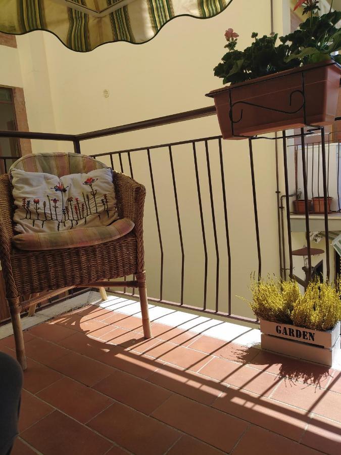 圣吉米纳诺Casa Dina公寓 外观 照片