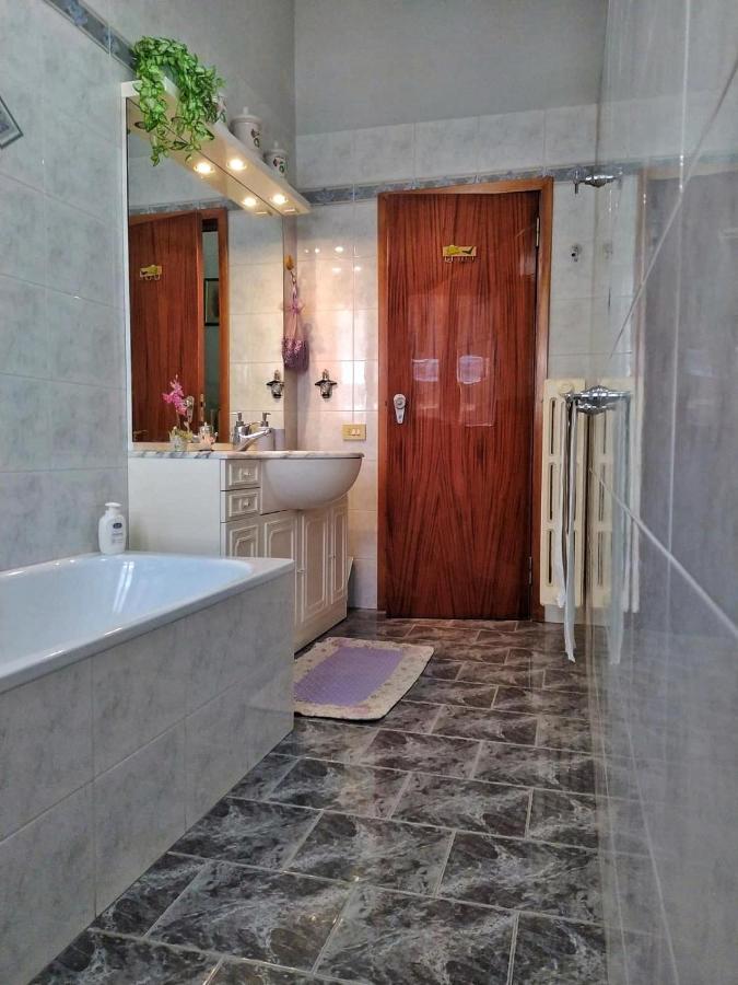 圣吉米纳诺Casa Dina公寓 外观 照片