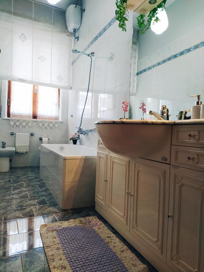 圣吉米纳诺Casa Dina公寓 外观 照片